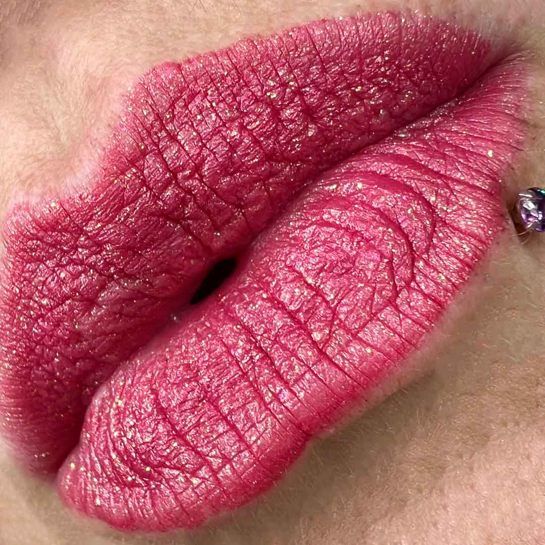 Kiki Matte Lipstick Close Up